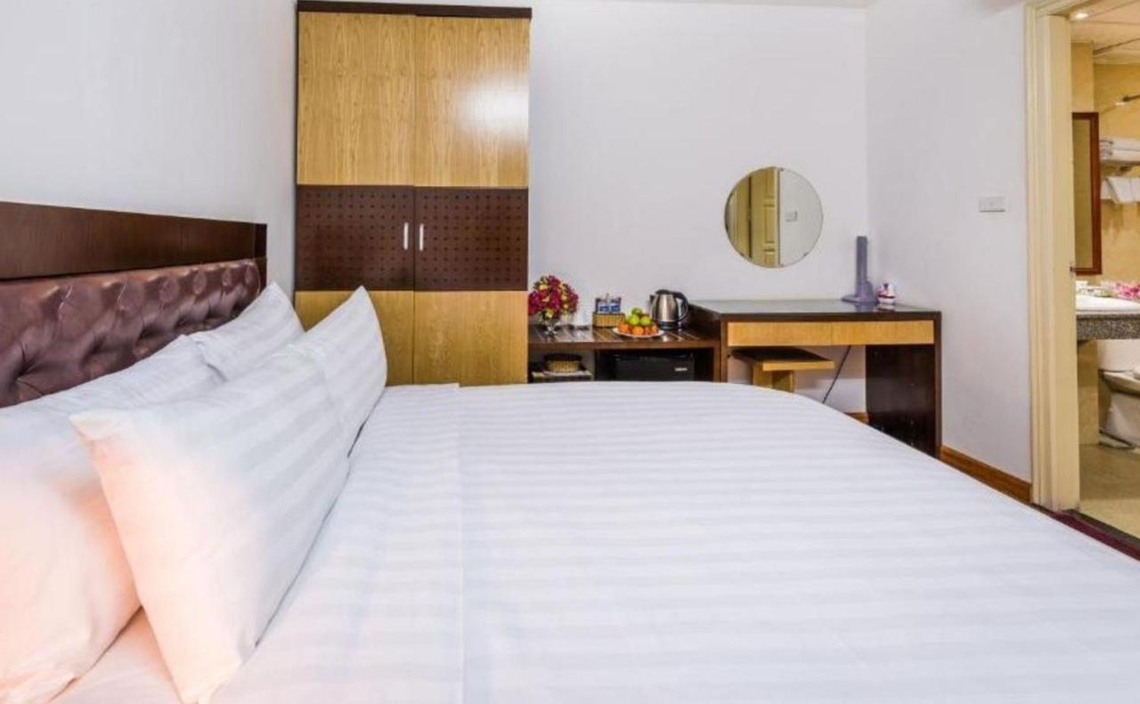 OYO 1162 Tu Sakura Hotel Hanoi Bagian luar foto