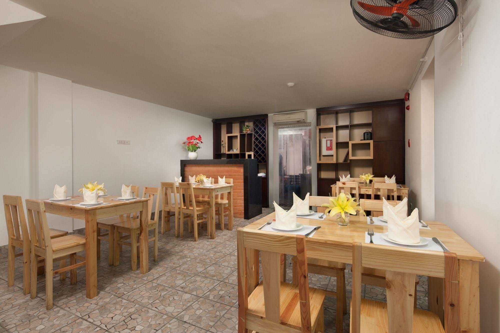 OYO 1162 Tu Sakura Hotel Hanoi Bagian luar foto